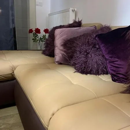 Ive's Golden Gardenia Seaside 아파트 *